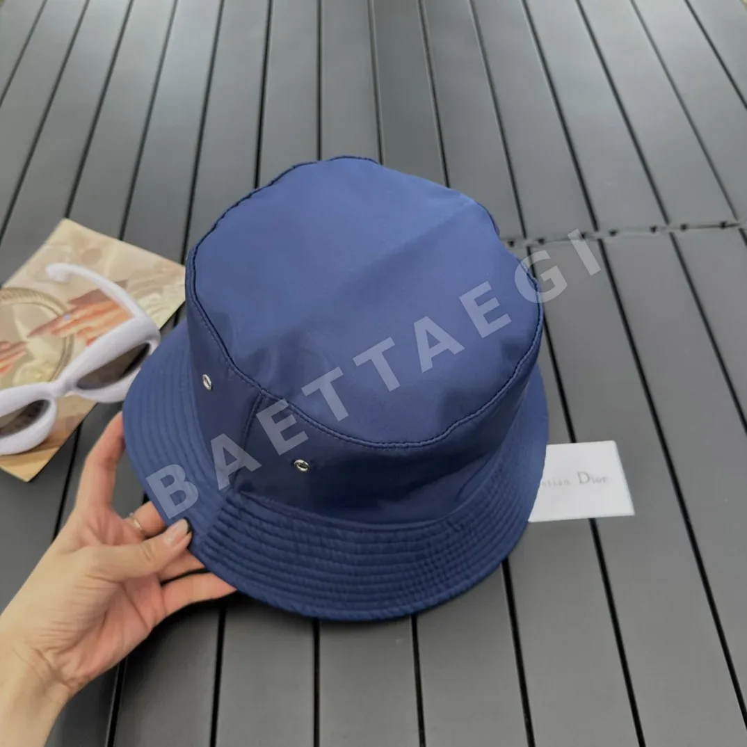 디올 모노그램 리버시블 피셔맨 햇 모자 상세 이미지 4