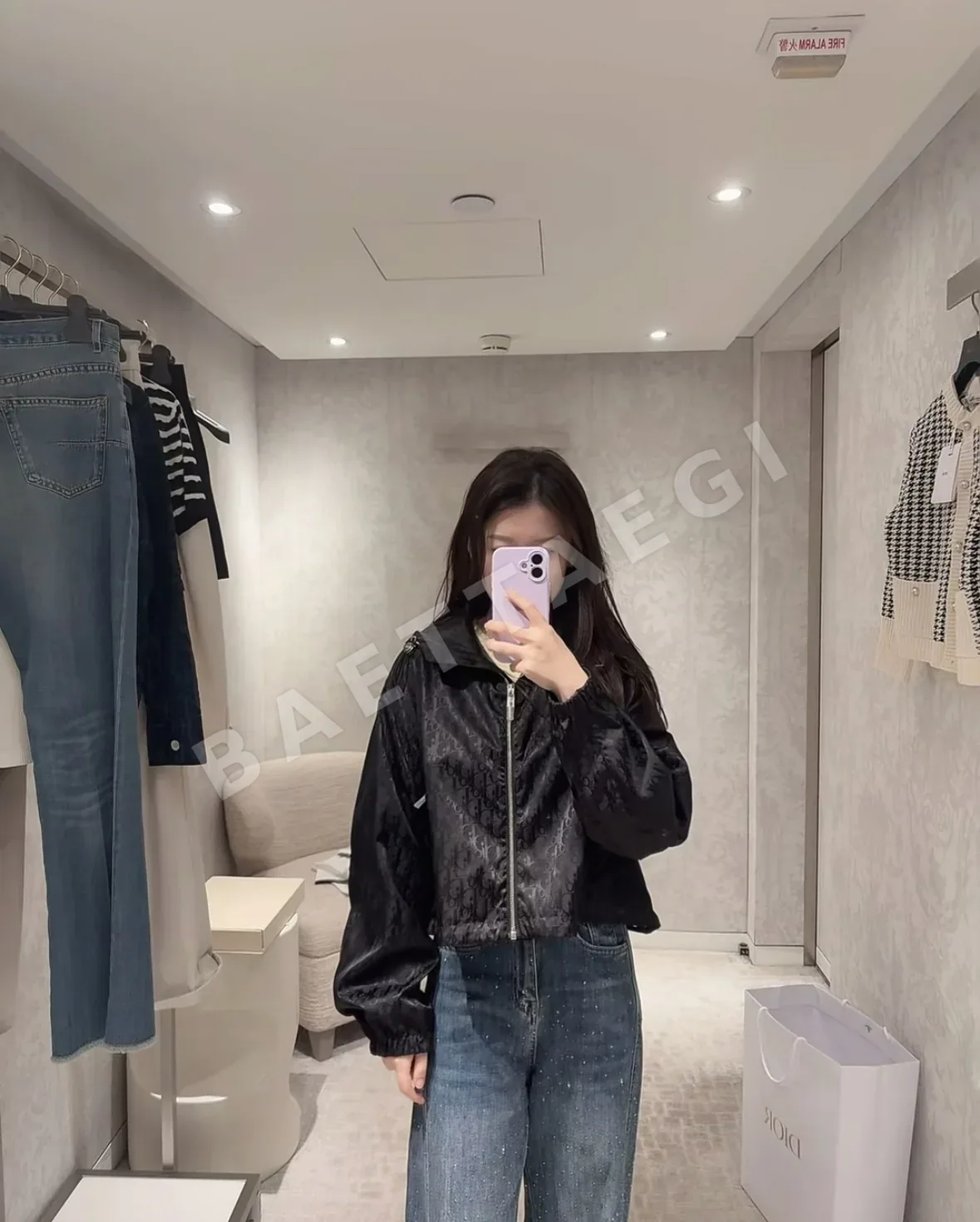 디올 크롭 후드 지퍼 여성 자켓 132116