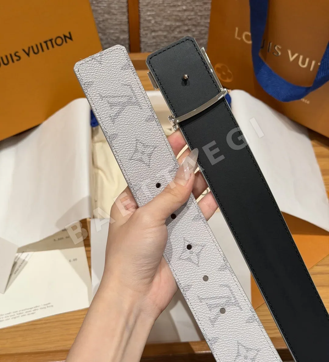 루이비통 이니셜 메탈 버클 40mm 리버시블 벨트 상세 이미지 7
