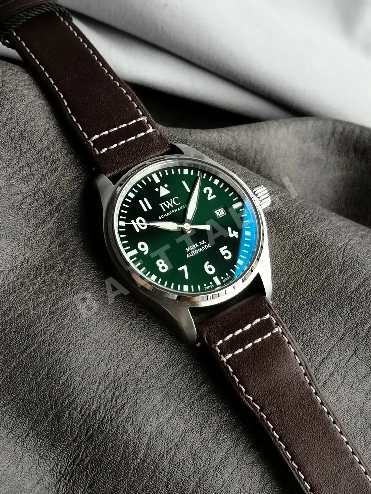 IWC 파일럿 그린 다이얼 자동 시계 IW328205 상세 이미지 4