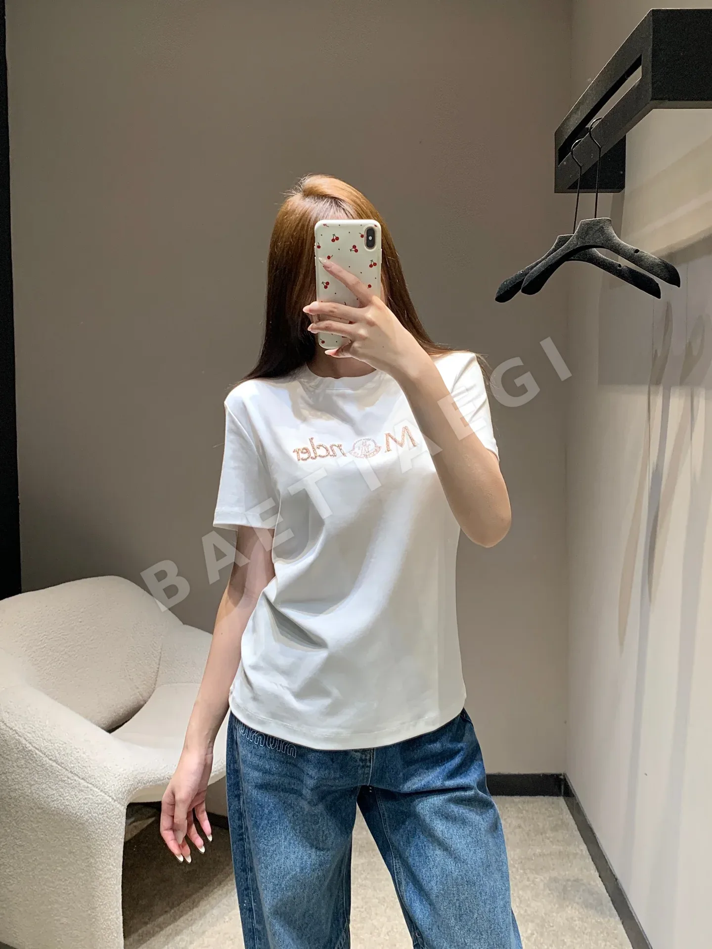 몽클레르 레터 비즈 크루넥 반팔 티셔츠 상세 이미지 9