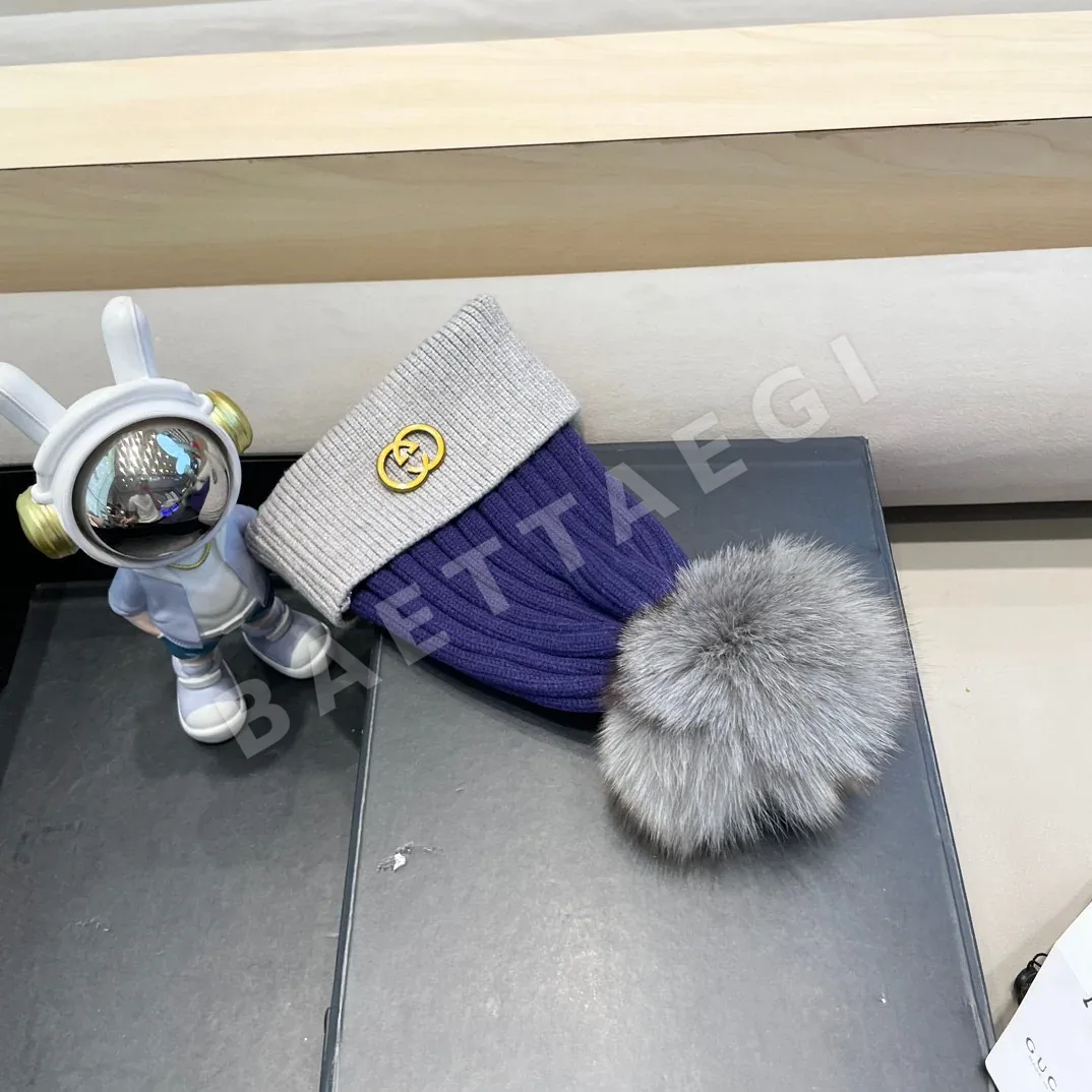 구찌 울 토끼털 폼폼 니트 모자 상세 이미지 8