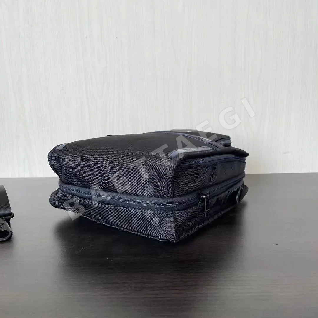 여행가방 가죽 숄더백 상세 이미지 7