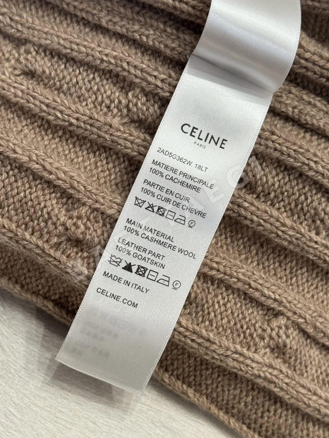 셀린느 케이블 니트 캐시미어 가디건 상세 이미지 20