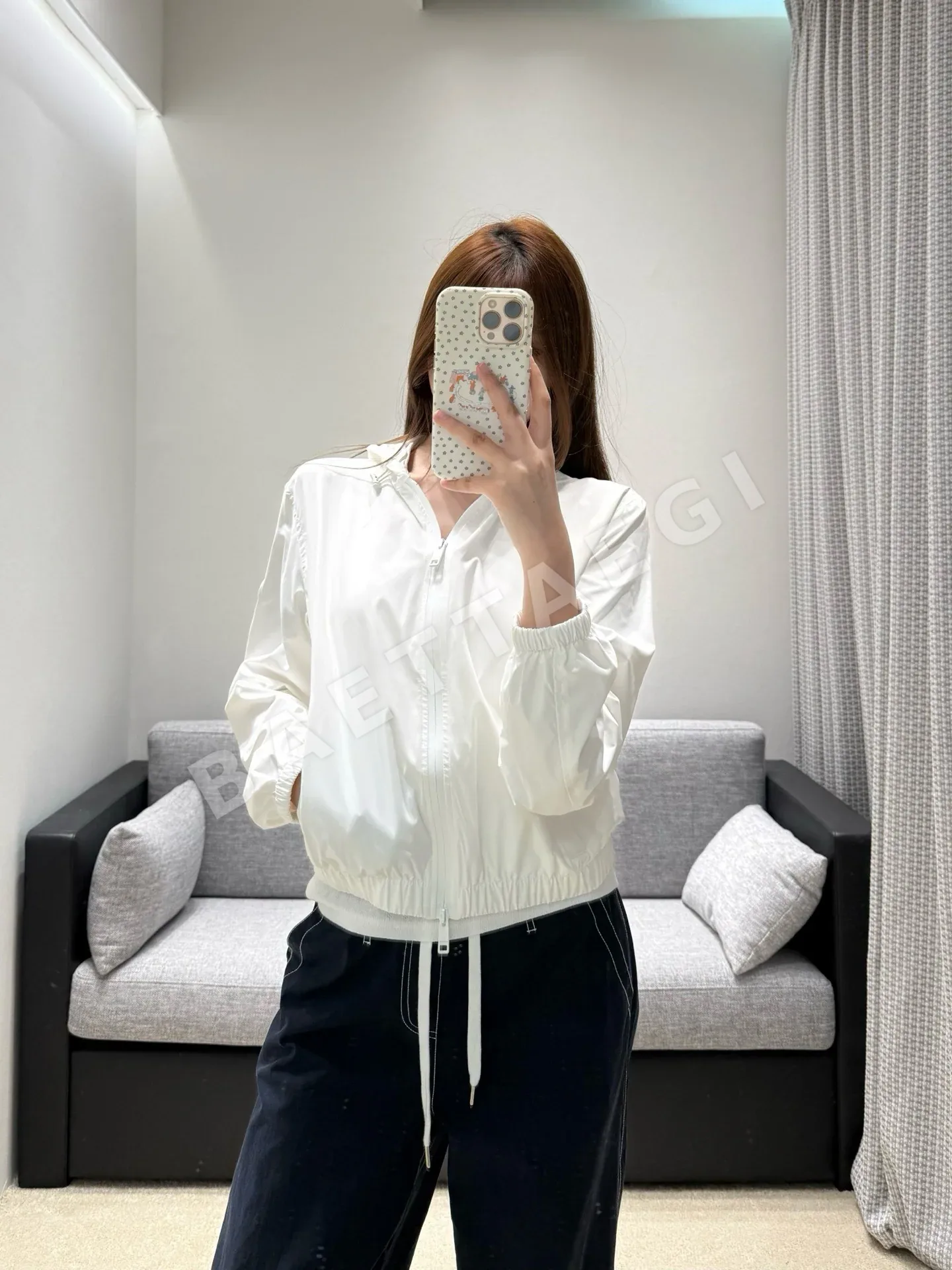 버버리 선프로텍션 경량 나일론 자켓 상세 이미지 7