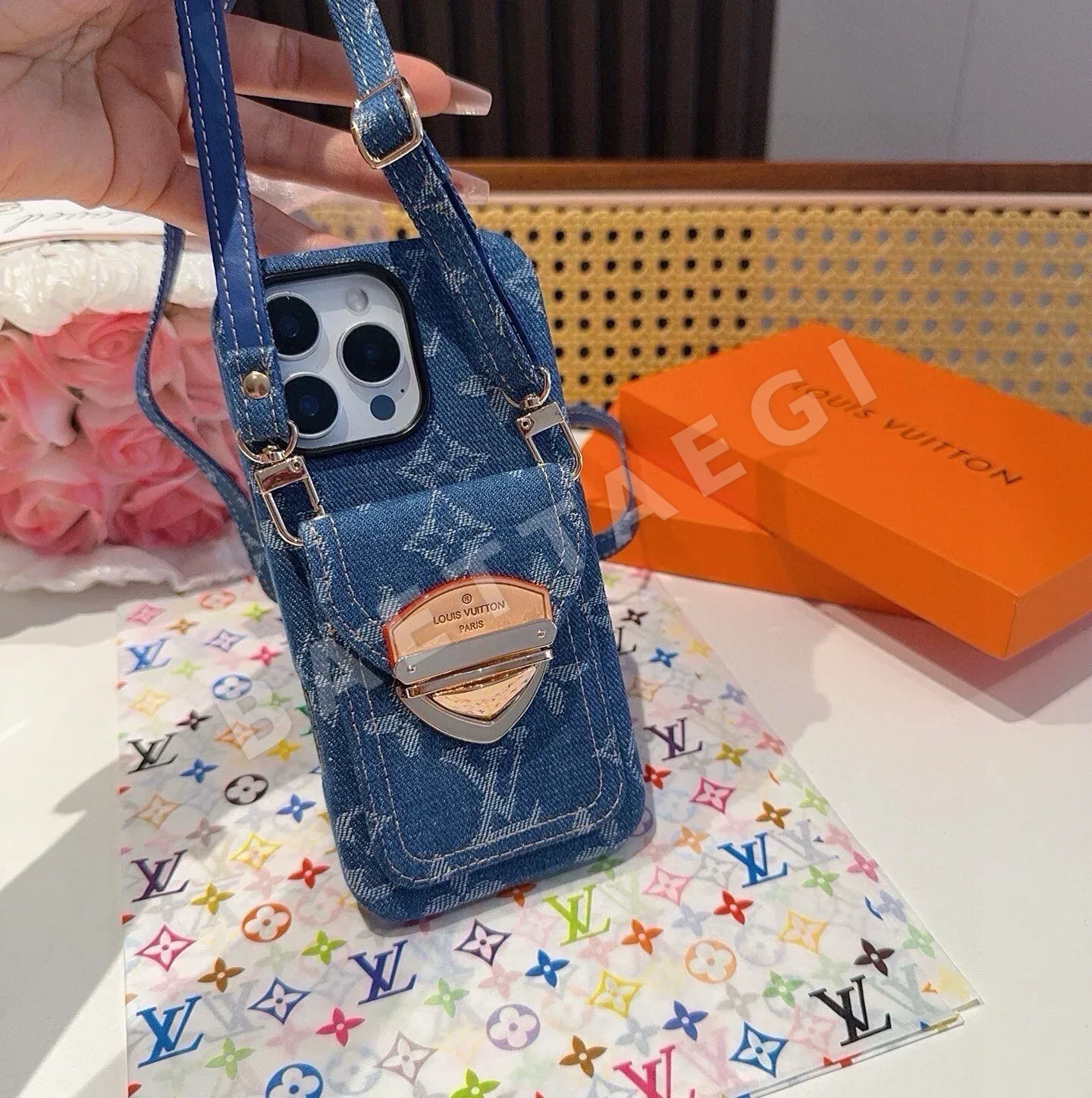 루이비통 LV 데님 락 카드홀더 스마트폰 케이스 168152