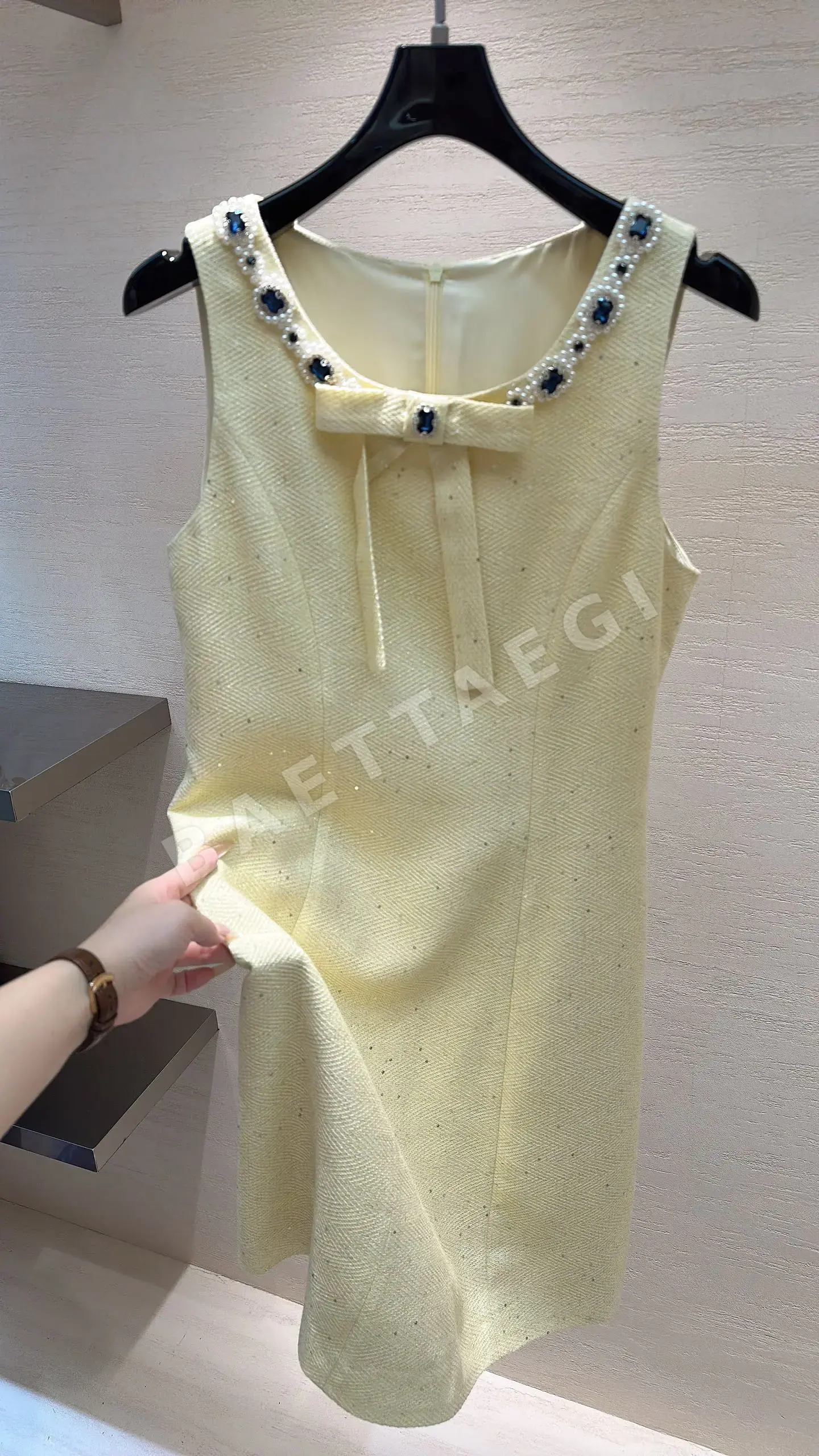 샤넬 사파이어 라인스톤 허리 라인 원피스 상세 이미지 5