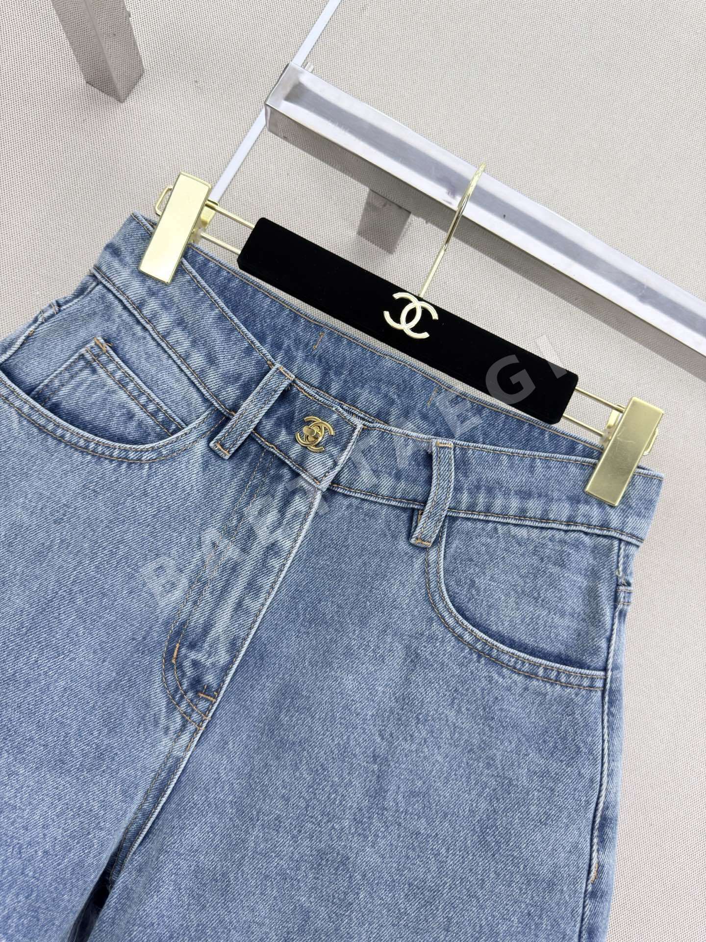 샤넬 자수 더블 C 포켓 여성 데님 반바지 상세 이미지 4