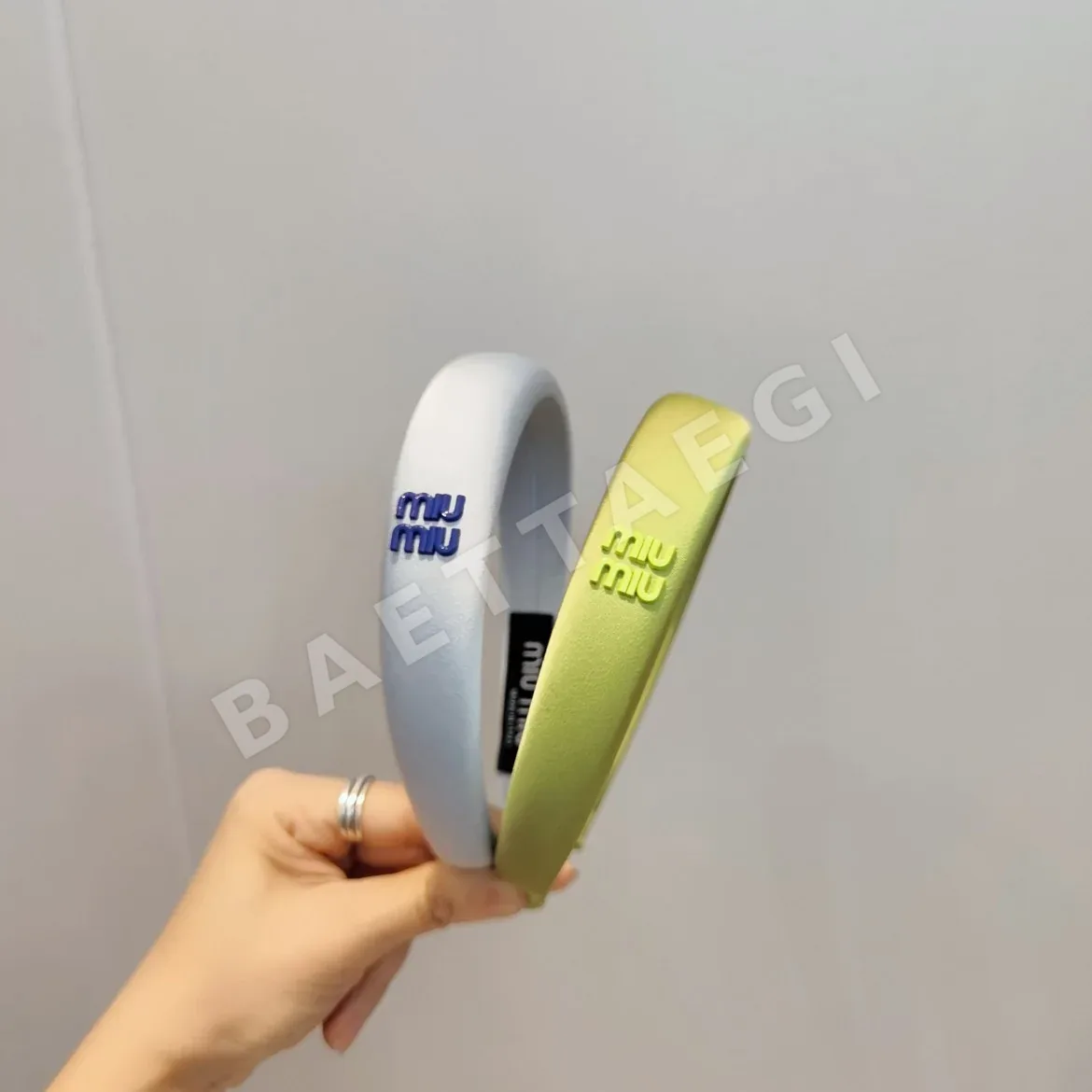 미우미우 새틴 헤어밴드 상세 이미지 8