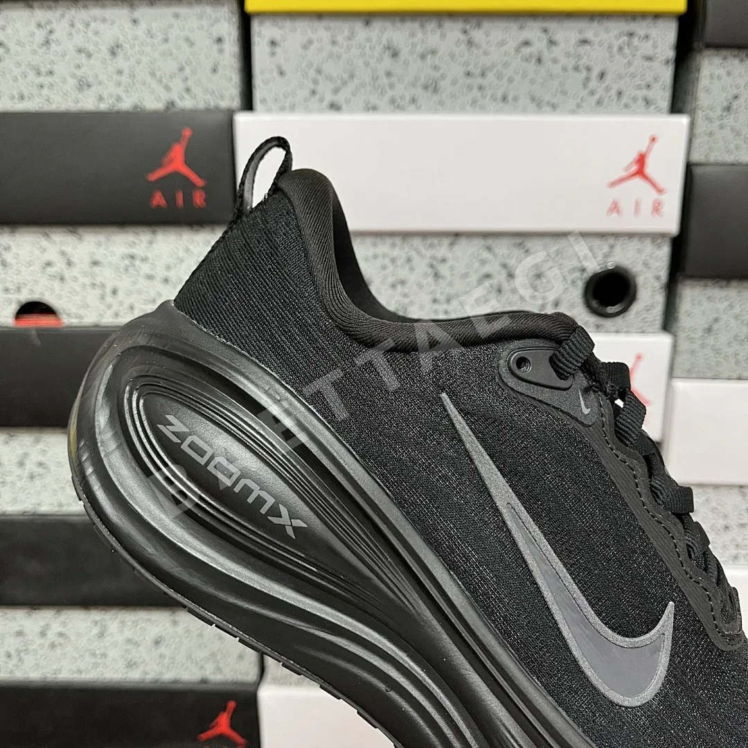 나이키 줌 보메로 18 HV8150-003 201114 Nike Zoom Vomero 18 상세 이미지 4