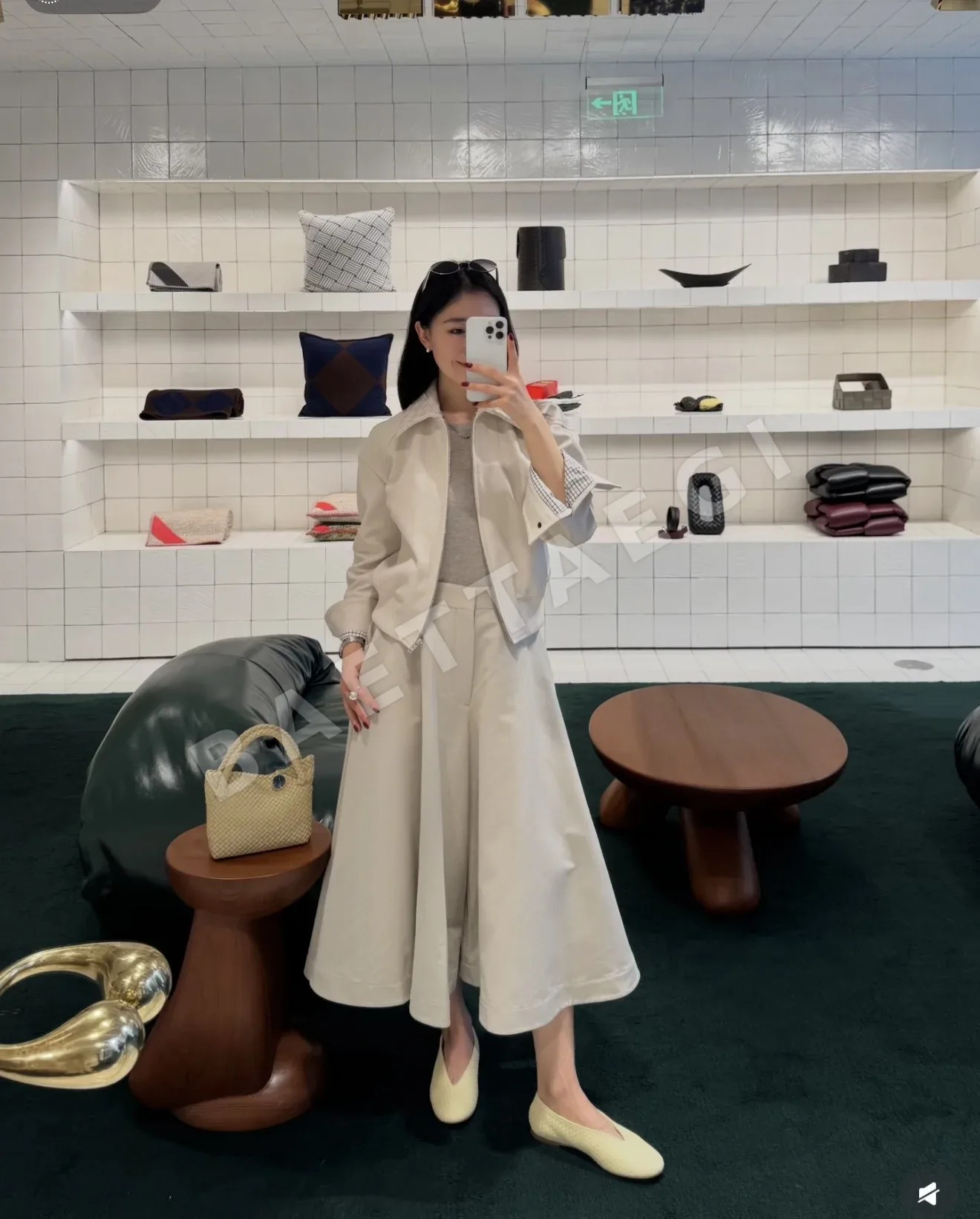 보테가베네타 직조 가죽 카라 트렌치코트 자켓 163845