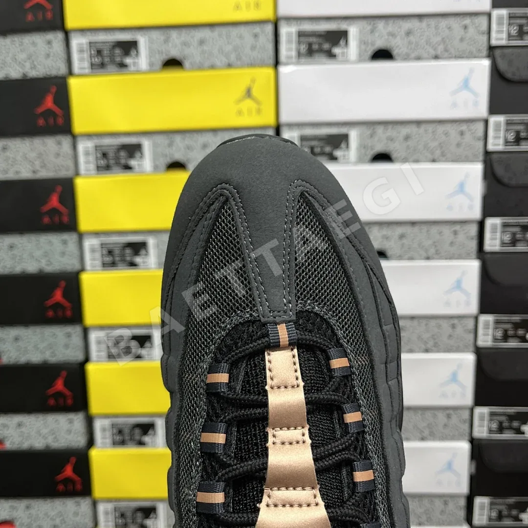 나이키 [GX] 에어 맥스 95 블랙 레드 그레이 HQ6457-001 201227 Nike Air Max 95 Central Cee Live 상세 이미지 8