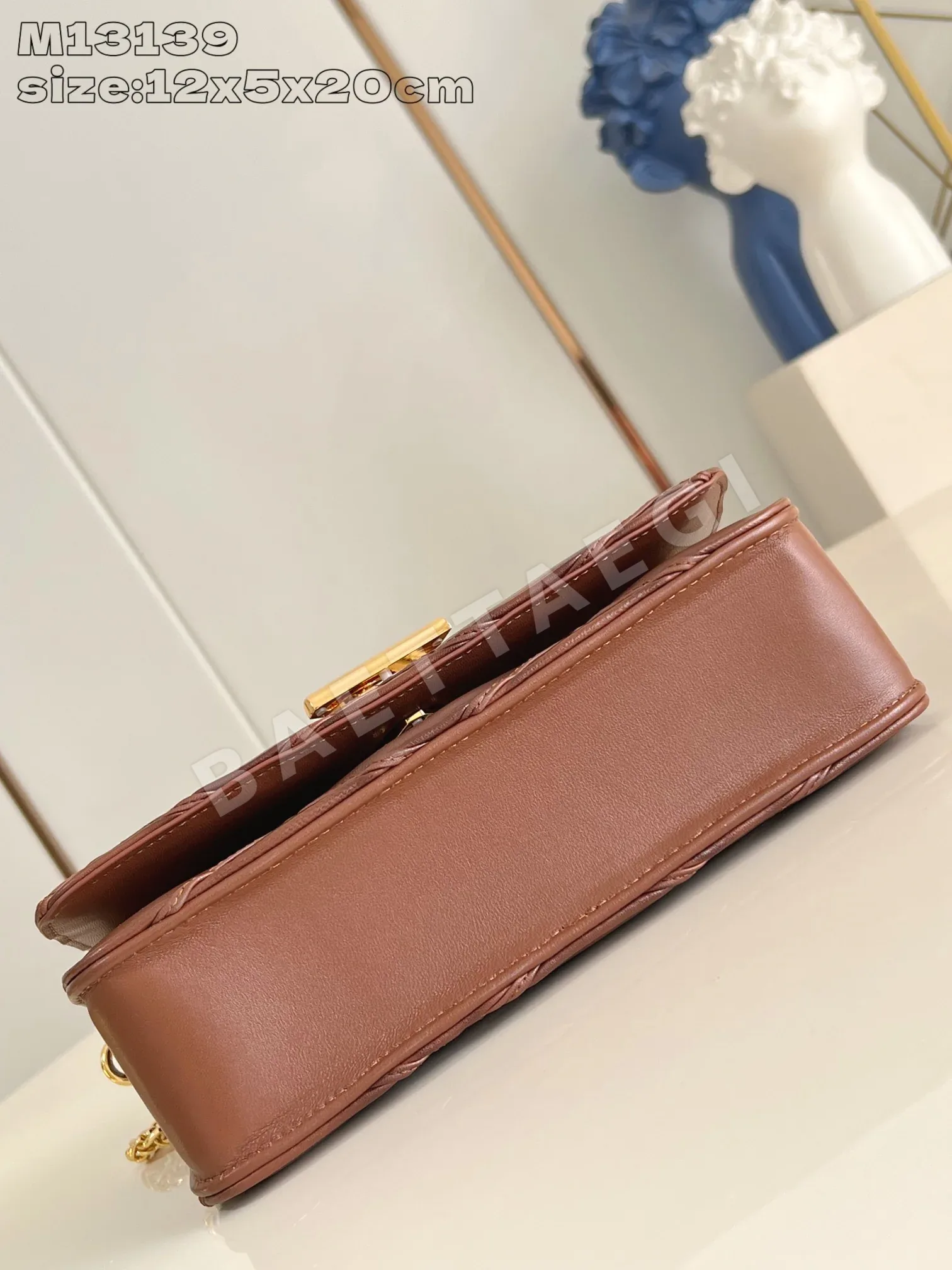 루이비통 퀼팅 램스킨 핸드백 M13139 상세 이미지 5