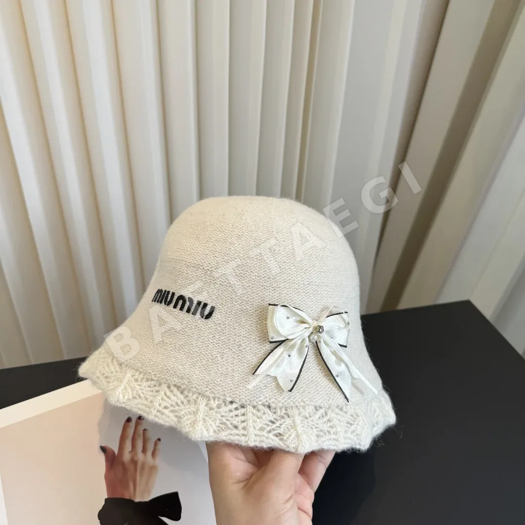 미우미우 모자 185761 Miu Miu Cap