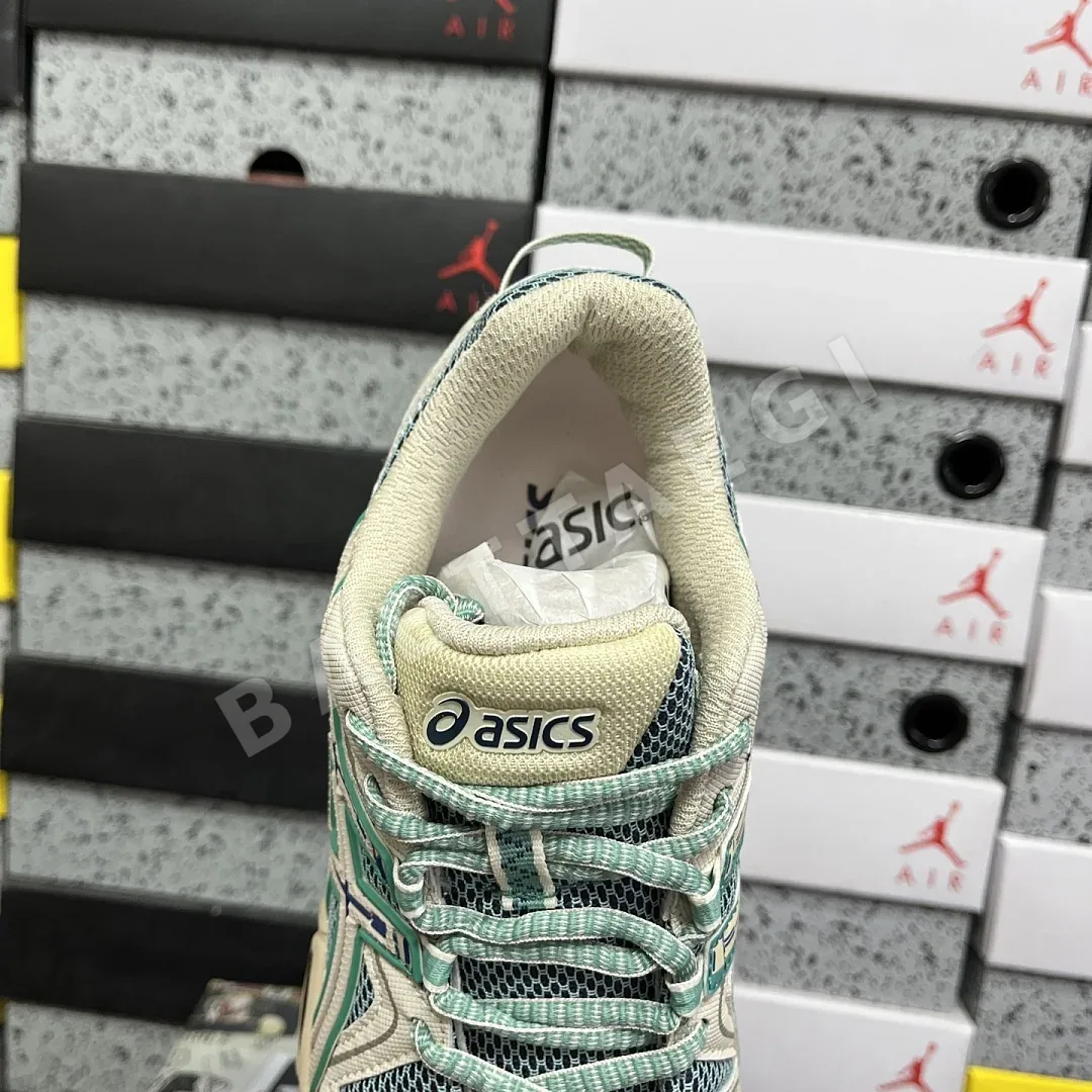 아식스 [XY] 젤 카하나 8 1012A978-302 200353 Asics Gel-Kahana 8 상세 이미지 3
