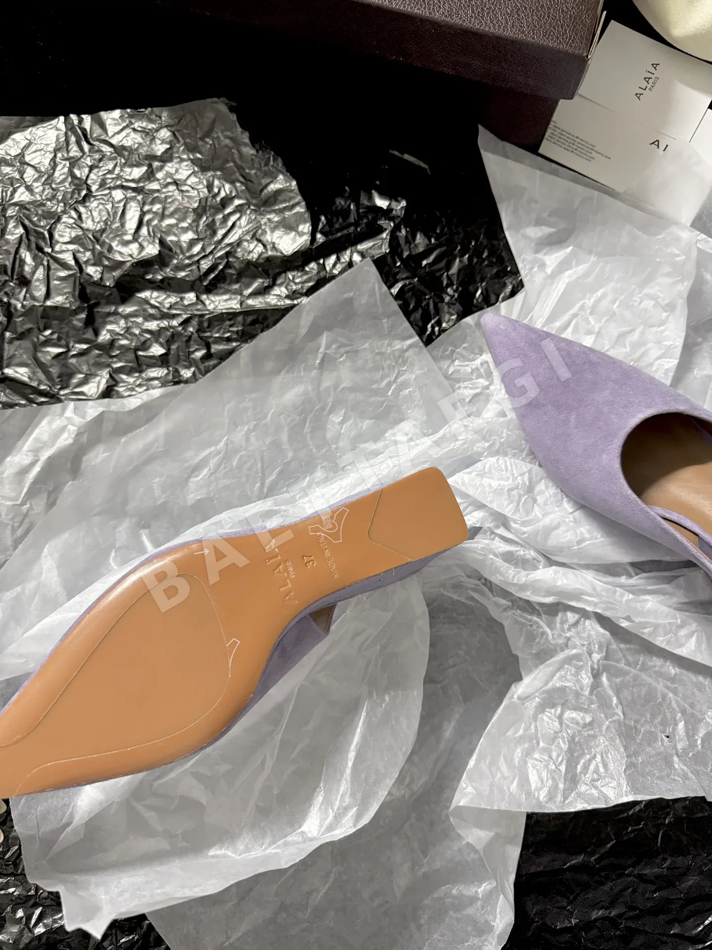 알라이아 포인티드토 오픈백 여성 구두 신발 상세 이미지 9