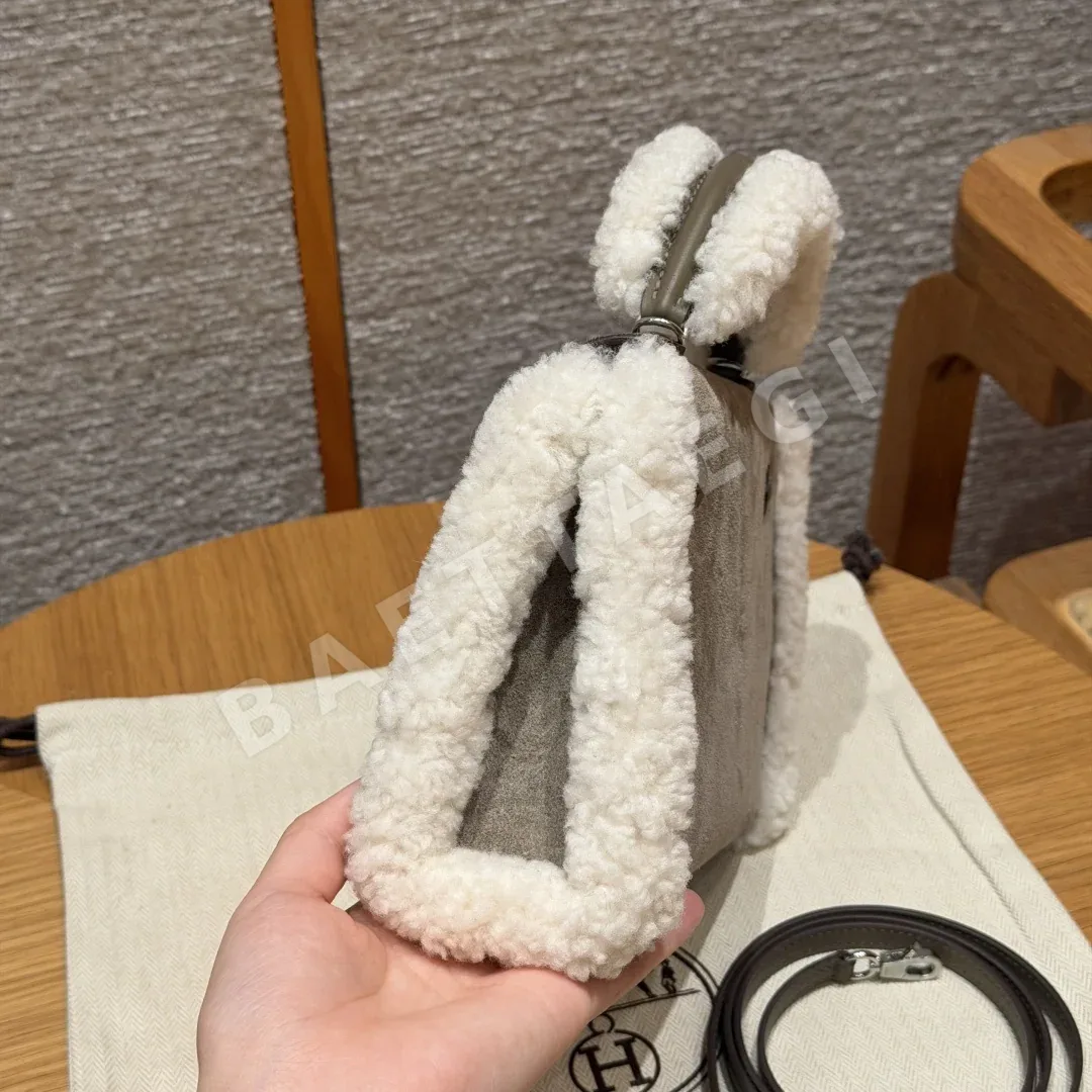 에르메스 미니 켈리 2 그레이 가방 상세 이미지 4