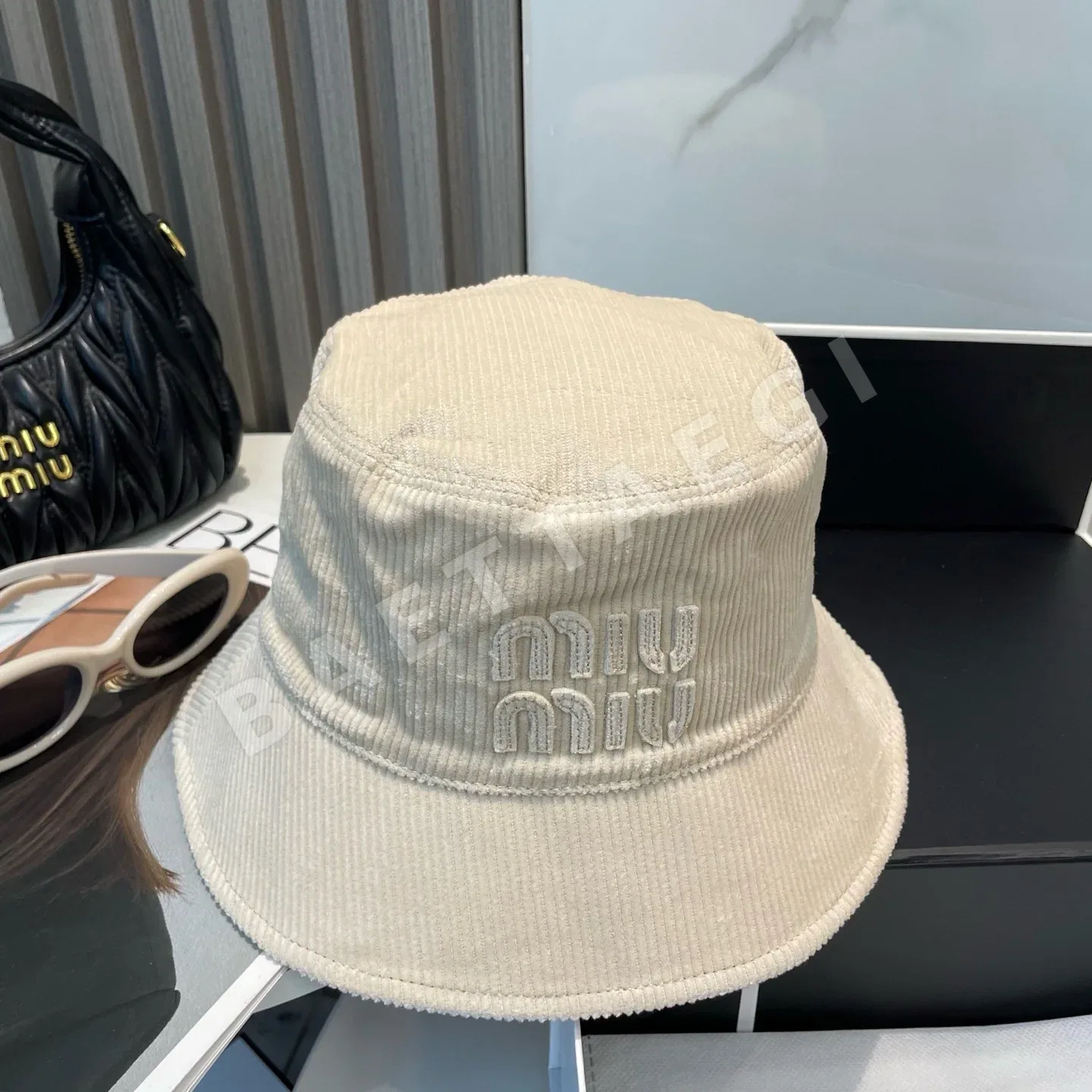 미우미우 모자 81324 Miu Miu Cap 상세 이미지 5