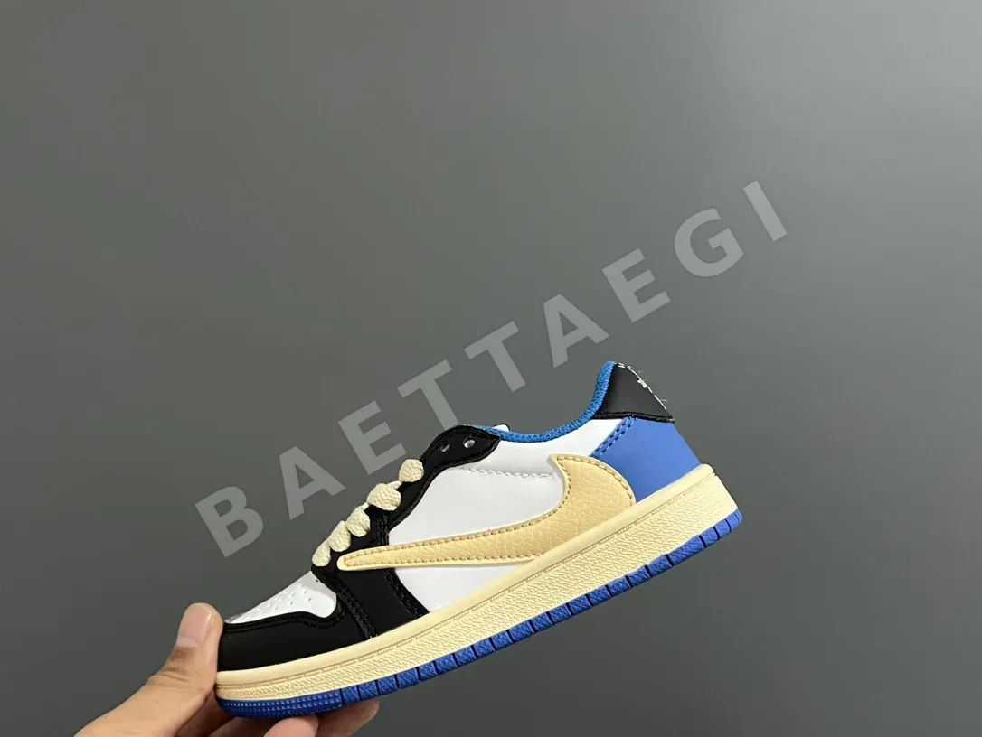 나이키 스니커즈 버클 레이스 169936