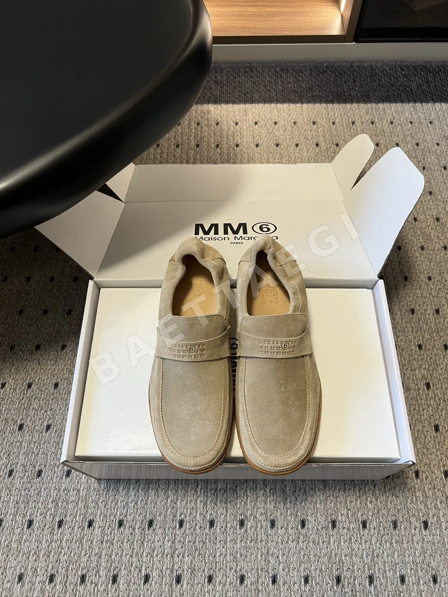 마르지엘라 레트로 슬립온 로퍼 95527