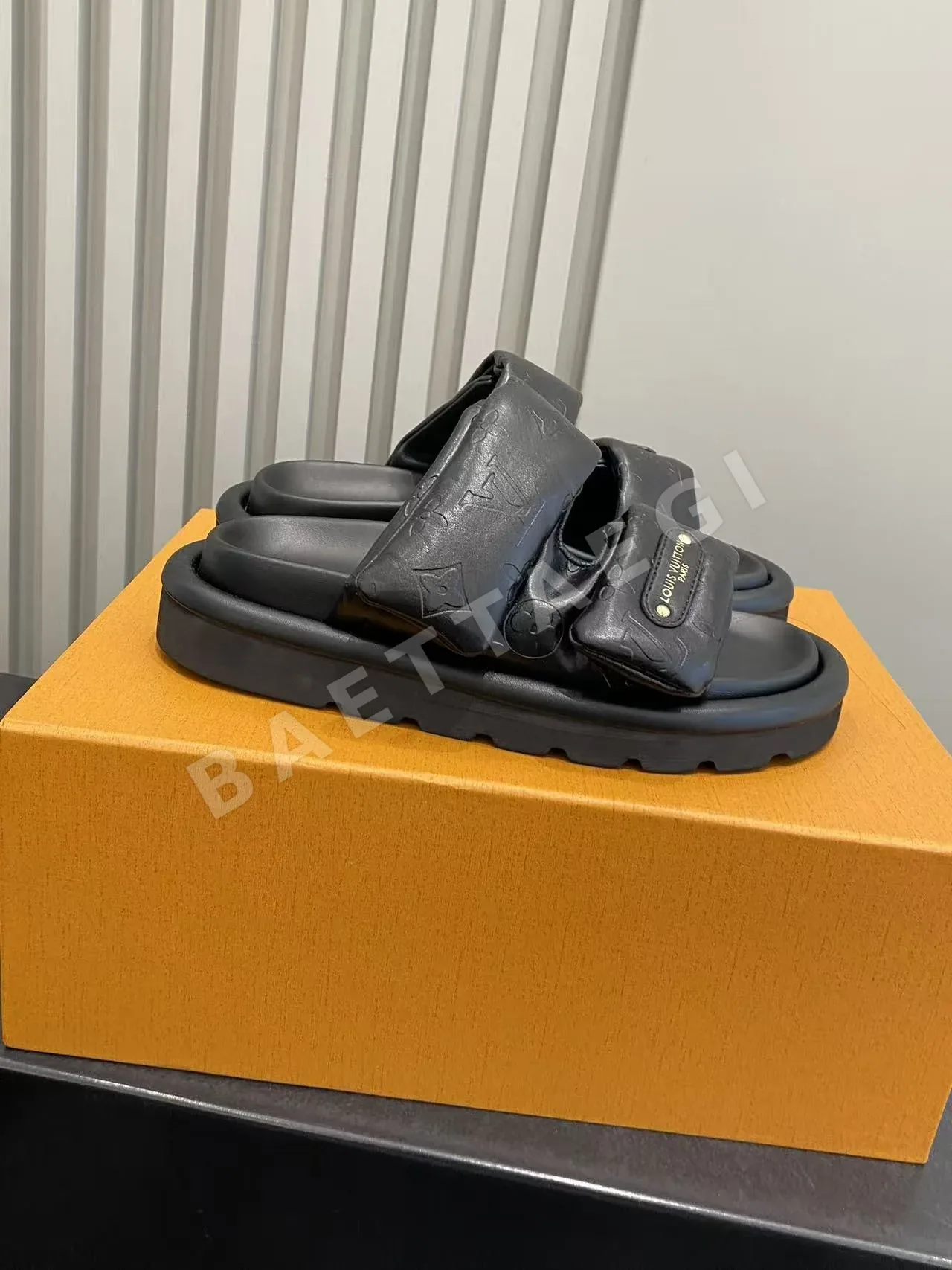 루이비통 더블 스트랩 데님 슬리퍼 99342