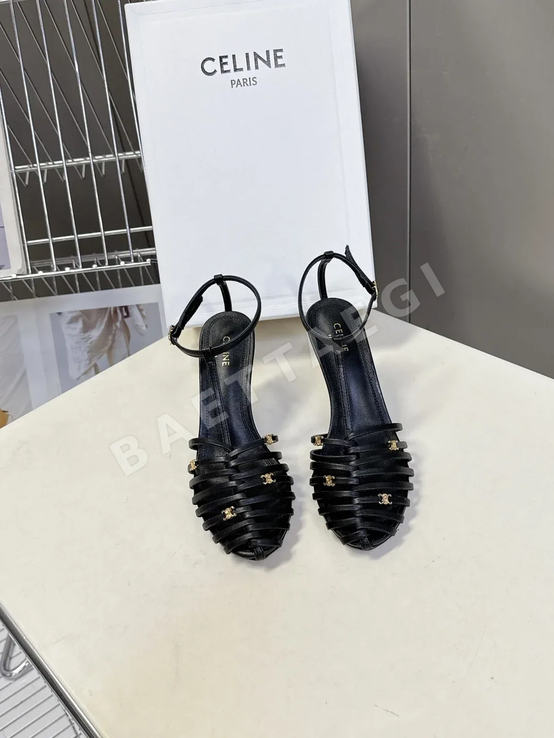 셀린느 개선문 오픈토 발목 스트랩 여성 구두 98504