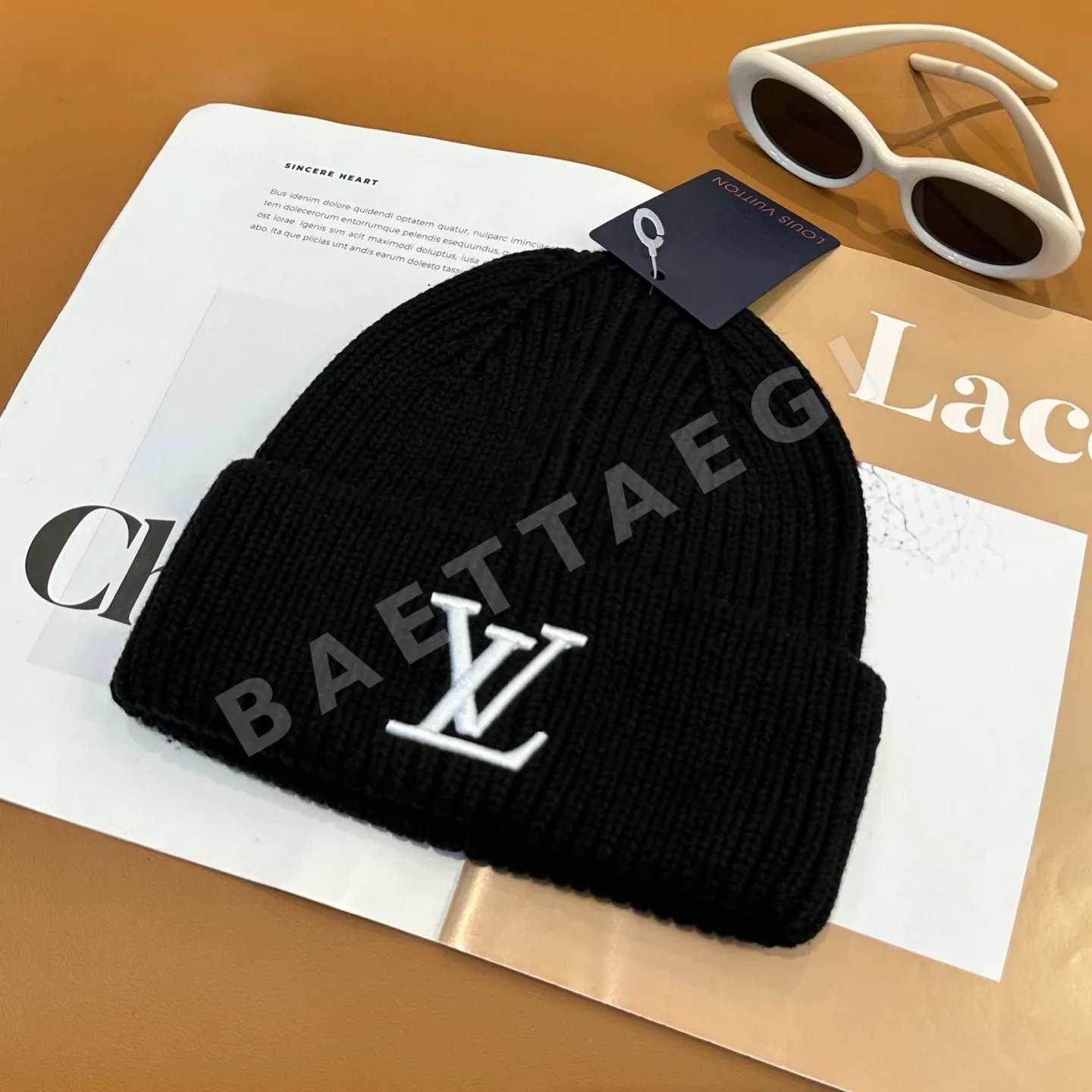 루이비통 LV 로고 니트 비니 모자 상세 이미지 5