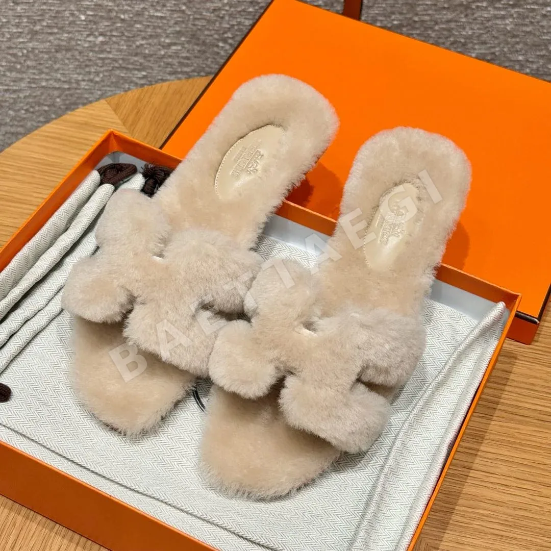 에르메스 오란 샌들 베이지 가죽 H 컷아웃 164426