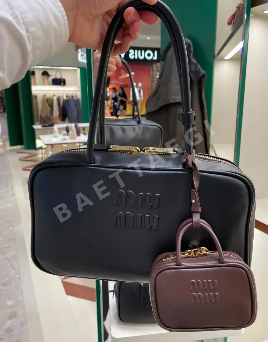 미우미우 가방 68221