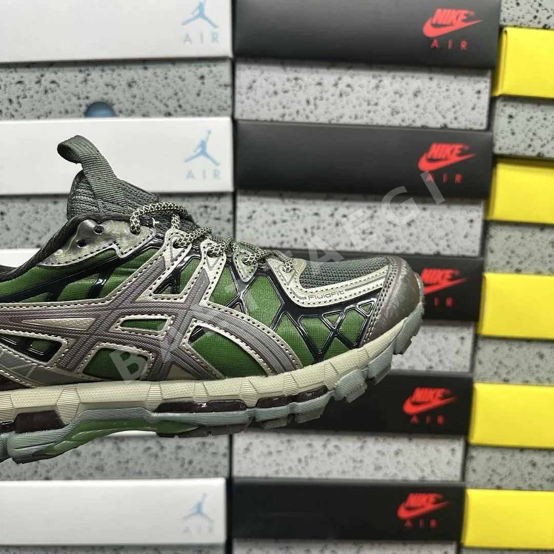 아식스 [KO] 1203A664-300 200454 Asics UB10-S Gel-Kayano 20 Kiko Kostadinov Moss 상세 이미지 6
