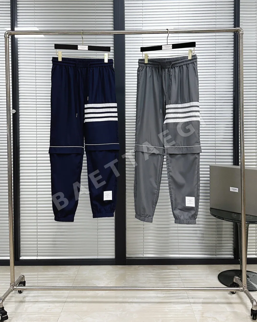 톰브라운 컬러 블록 나일론 바지 159528