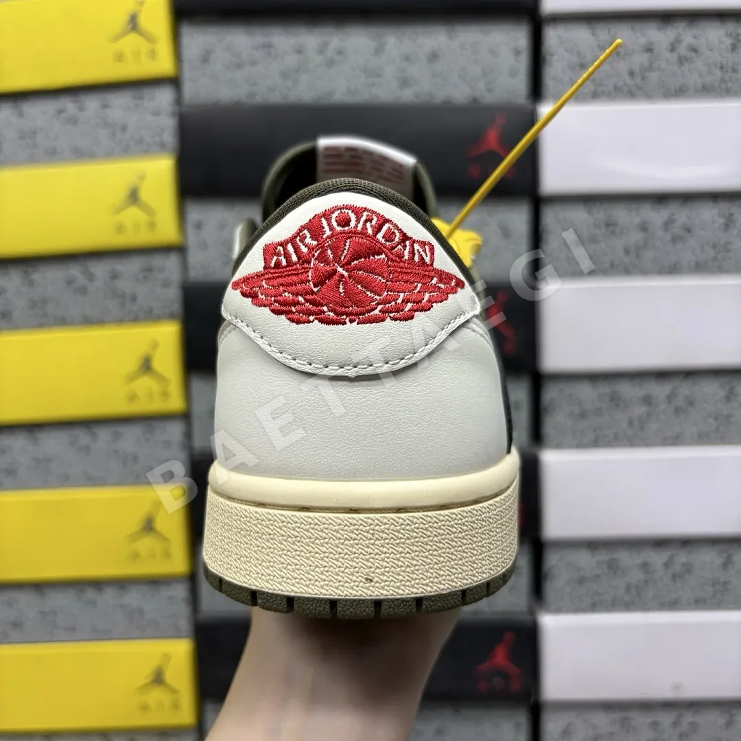 나이키 [GX] DM7866-200 201895 Nike Travis Scott Medium Olive 1 상세 이미지 4