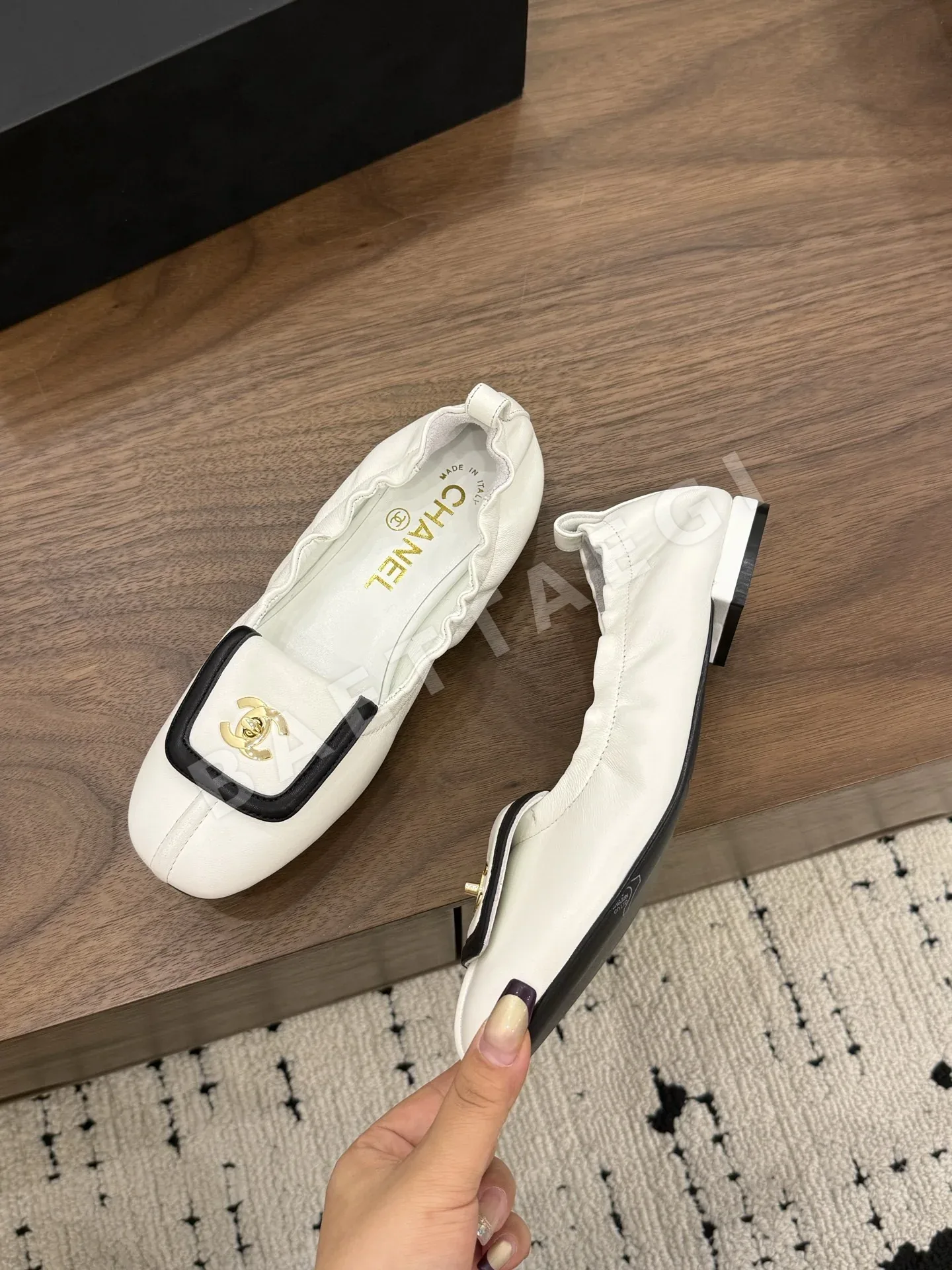 샤넬 소프트솔 가죽 여성 신발 상세 이미지 2