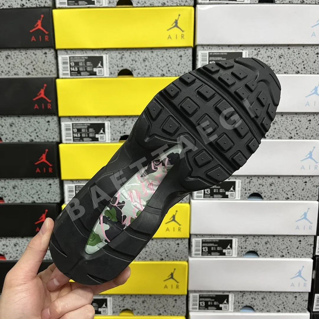나이키 [GX] 에어 맥스 95 SP FB2709-001 201220 Nike Air Max 95 SP Corteiz Pink Beam 상세 이미지 5