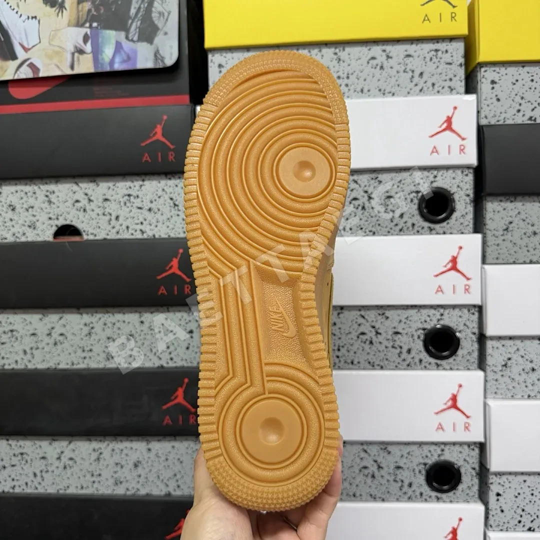 나이키 [MAX] 에어 포스 1 로우 CJ9179-200 201091 Nike Air Force 1 Low Flax Wheat 상세 이미지 2
