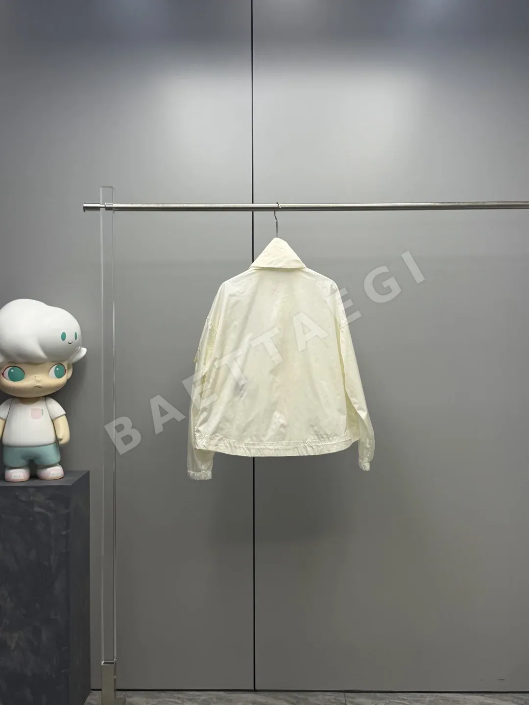 몽클레르 여성 자켓 상세 이미지 9