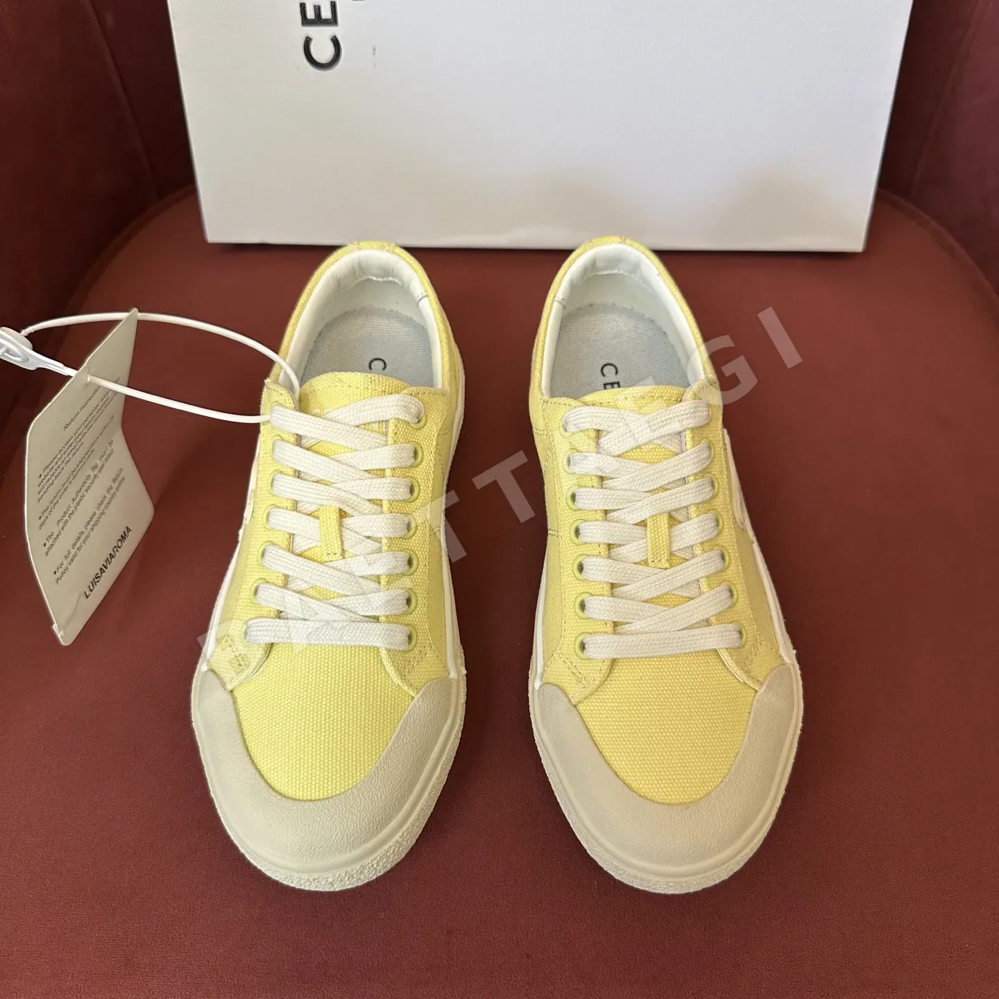 셀린느 CR-03 캔버스 스니커즈 55286