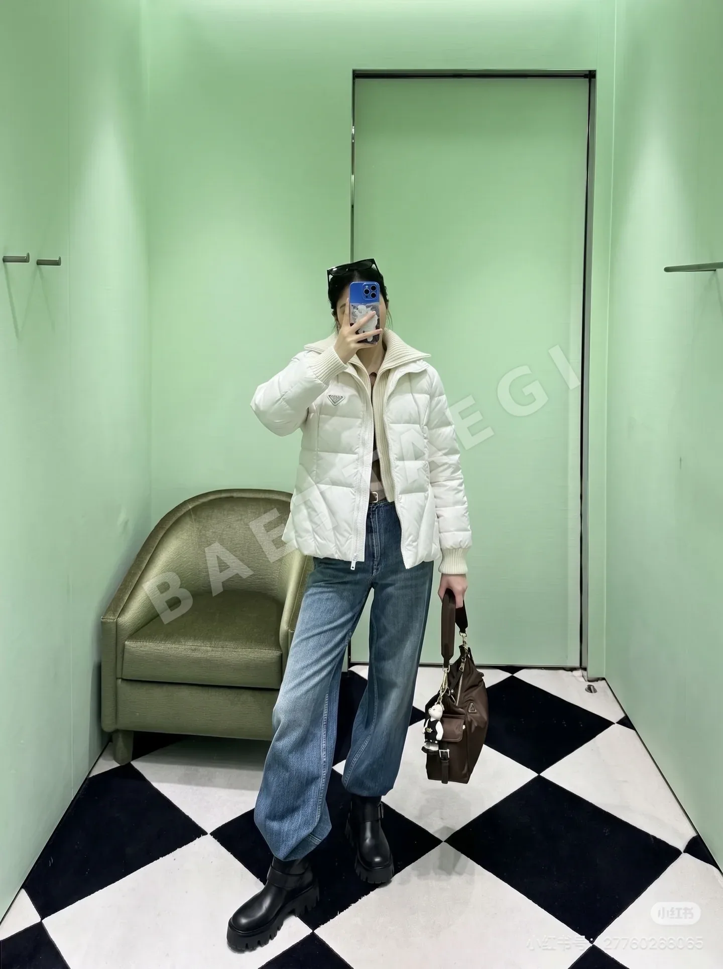 프라다 스탠드 카라 여성 숏 패딩 재킷 202707
