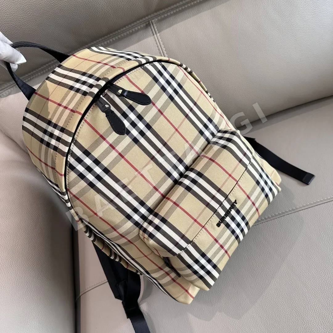 버버리 가방 상세 이미지 2