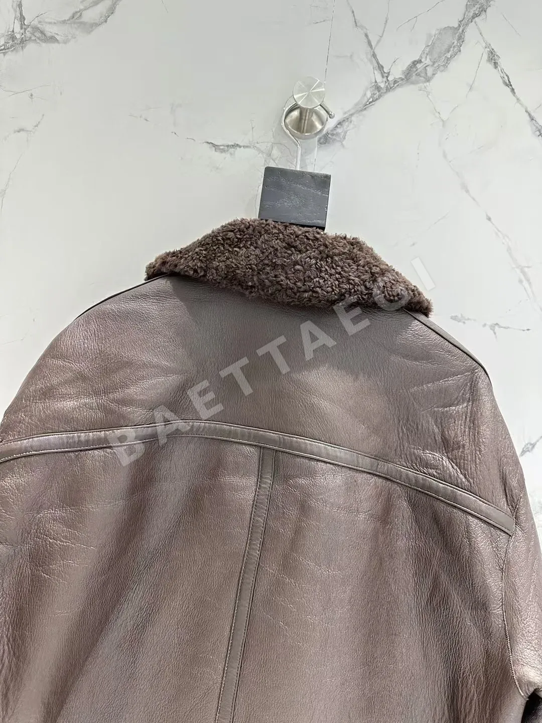 미우미우 롱 퍼 카라 가죽 자켓 상세 이미지 9