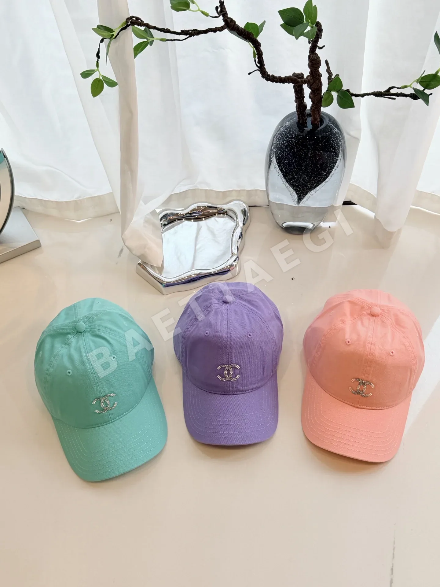 샤넬 더블 C 라인스톤 베이스볼 모자 83018