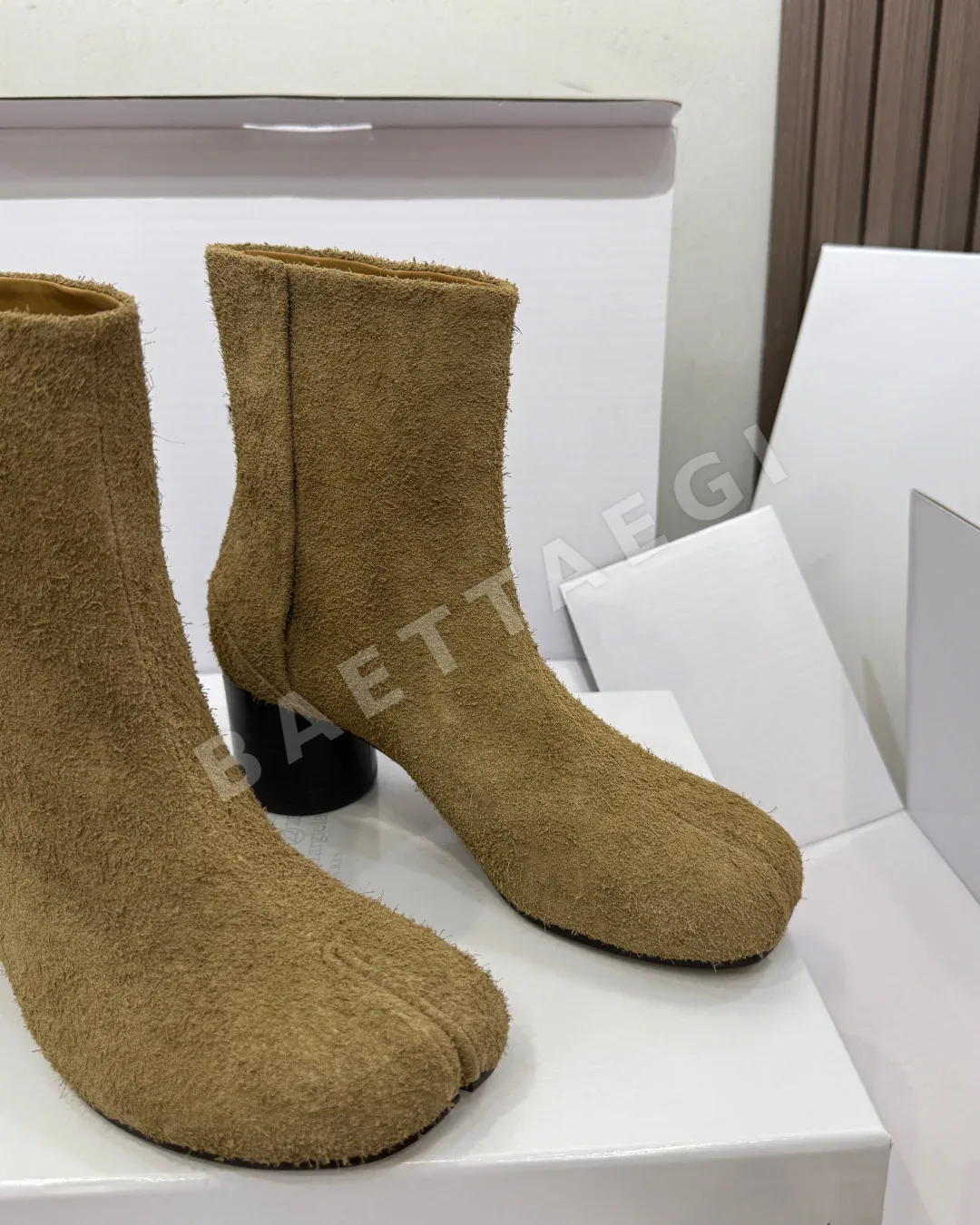 마르지엘라 타비 레더 앵클 부츠 상세 이미지 4