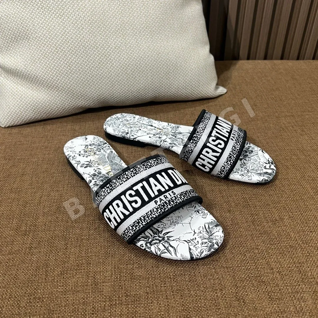 디올 자수 캔버스 샌들 상세 이미지 6