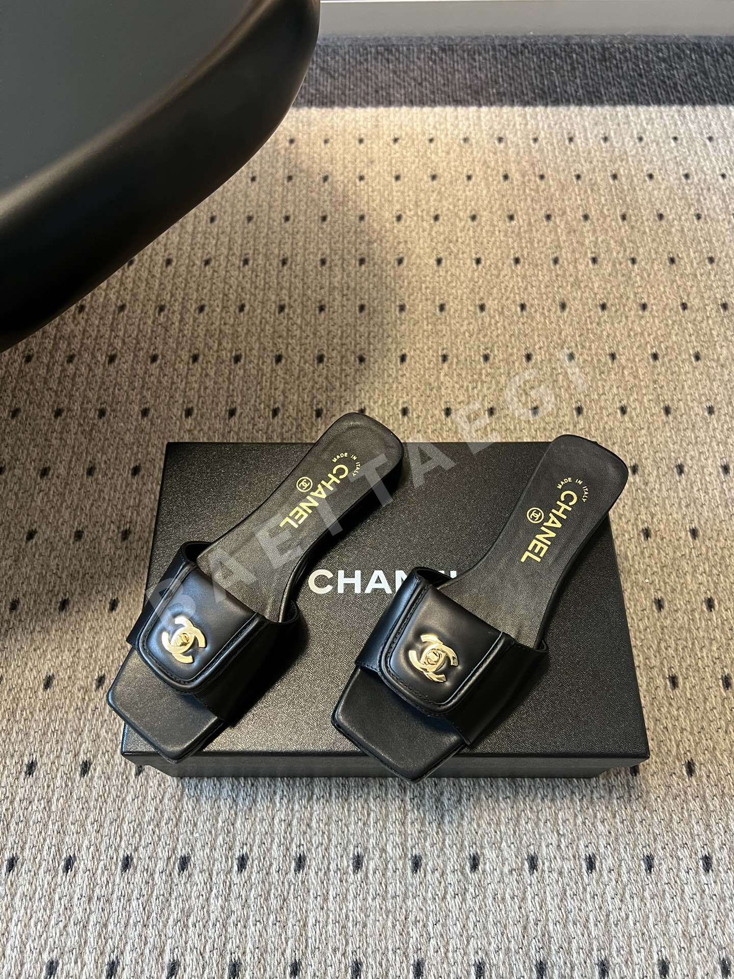 샤넬 더블 C 스퀘어토 샌들 상세 이미지 2