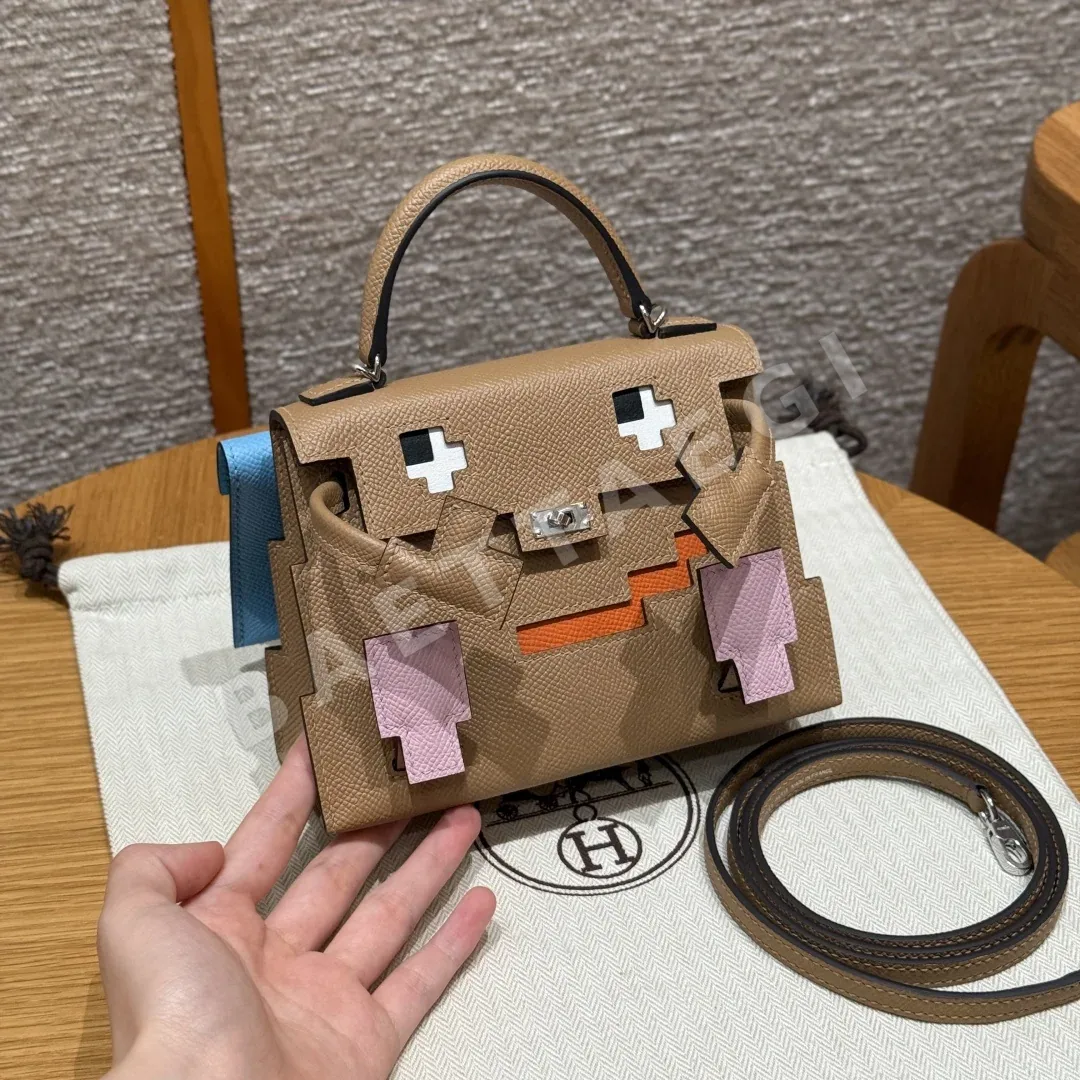 에르메스 켈리돌백 밀크티 실버 하드웨어 가방 18289
