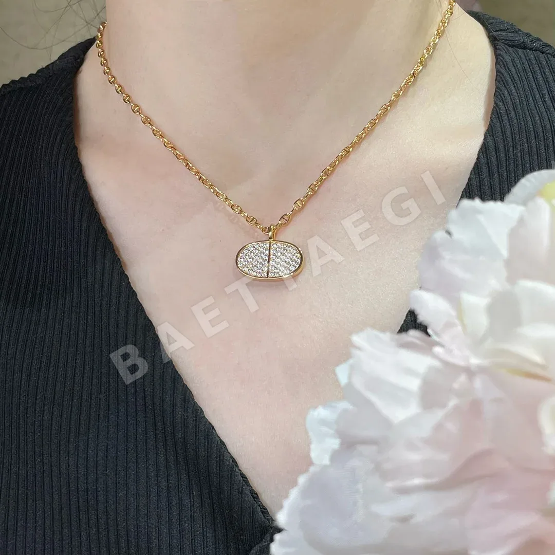 에르메스 라운드 체크 피그노즈 목걸이 70382