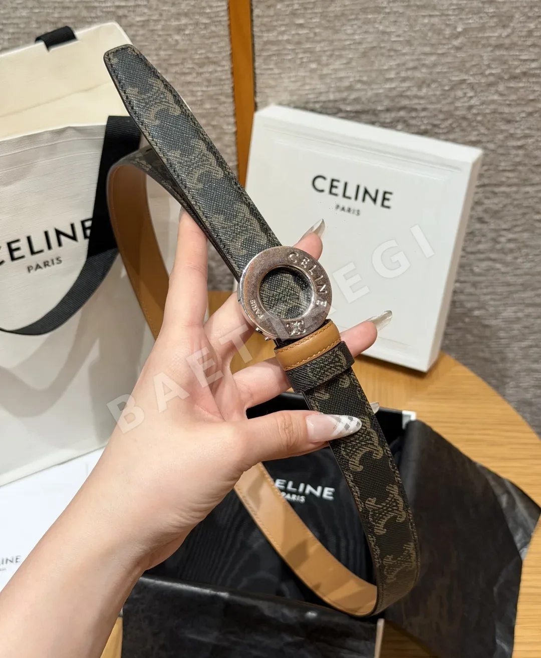 셀린느 DISC 골드 양면 가죽 벨트 상세 이미지 3