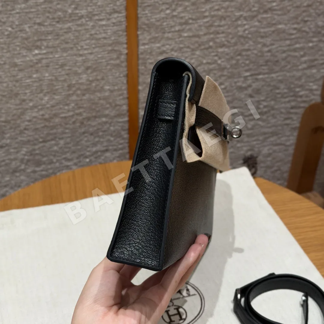 에르메스 켈리 엘란 염소가죽 실버 장식 언더암 가방 상세 이미지 4