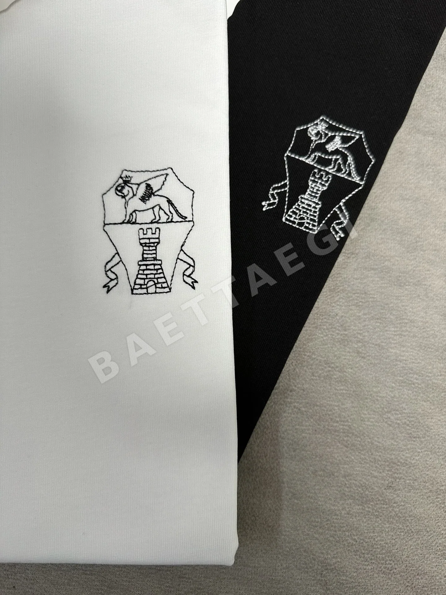 브루넬로쿠치넬리 남성 반팔 티셔츠 상세 이미지 4