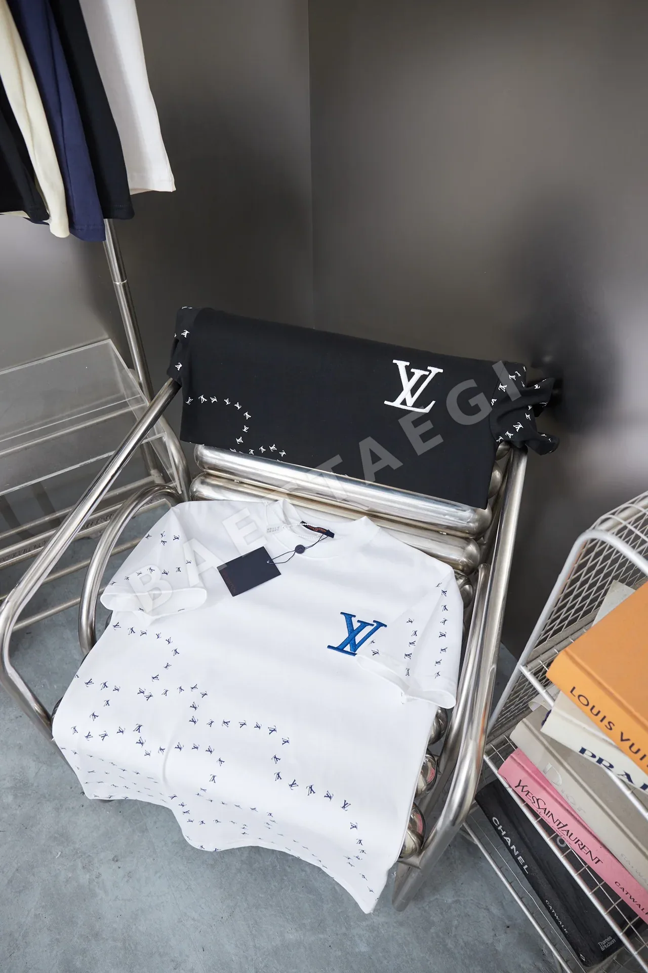 루이비통 자수 LV 레터 남녀공용 반팔 티셔츠 상세 이미지 8